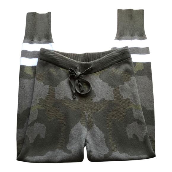 Hem & Thread Camo Knit Jogger Pants Green Drawstring Lounge Womens Size Small - Picture 4 of 15